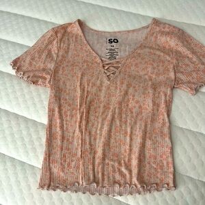 SO WOMENS SMALL ORANGE STRAPPY V-NECK RUFFLE HEM SYRETCHY